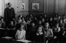 Dorrith's school in Kassel. Dorrith is far left, second row from the front