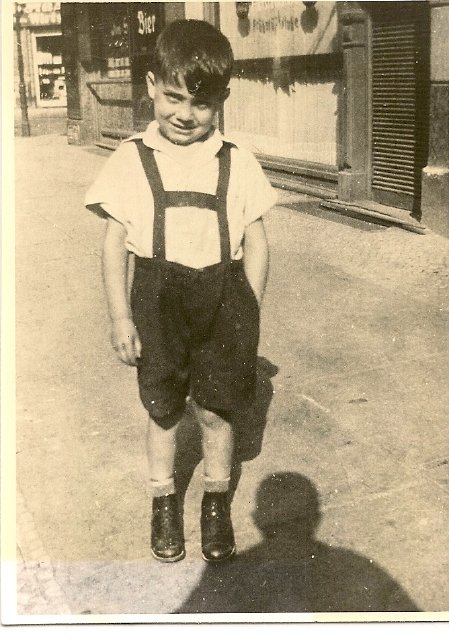 Leo Metzstein – Life Before The War