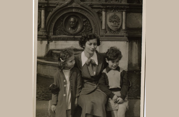 Susan with children Shirley and Howard